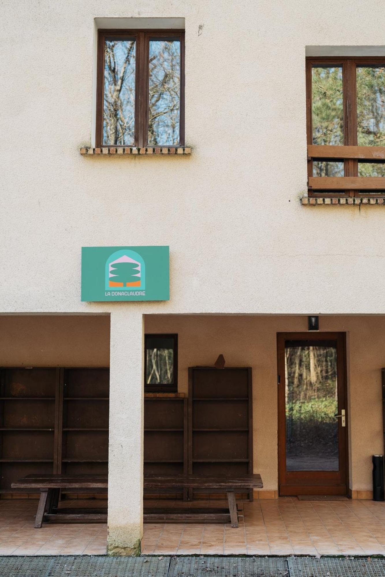 La Donaclaudre - Hebergement De Groupe En Pleine Nature, Ideal Pour Tous Vos Sejours ! 63 Couchages - 2 Grandes Salles - Salle De Jeux - Cuisine Professionnelle - Accessible Facilement - Localisation Attractive -Proche Paris & Disney Saint-Augustin  Екстер'єр фото